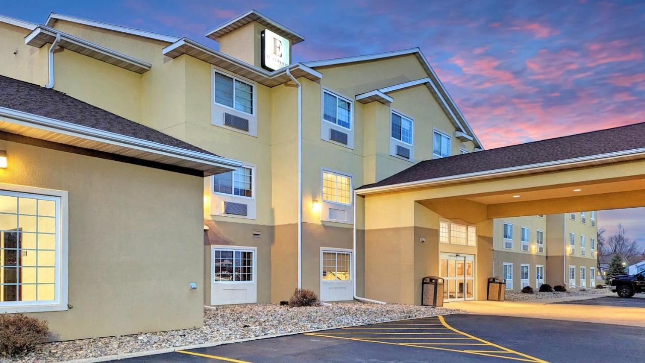Estherville Hotel & Suites Exterior foto